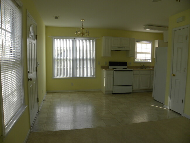 Foto del edificio - Cute One Bedroom apartment, Free standing ...