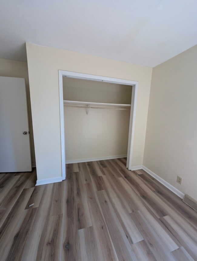 Building Photo - 9102 Woodpark Ln