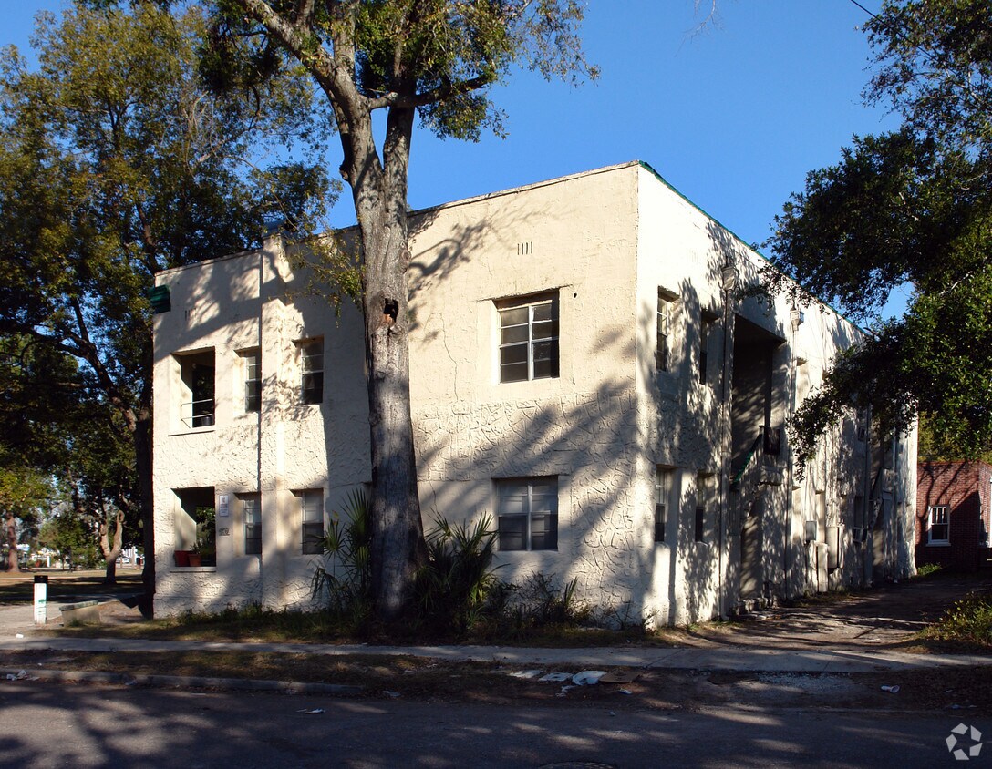Building Photo - 547 28th St