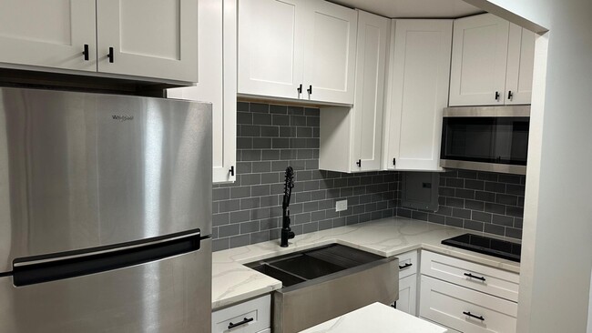 Photo - 3600 N Lake Shore Dr Apartment