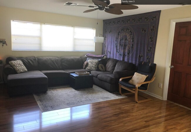 Building Photo - Indialantic 2 Bedroom Home with 2 car garage!