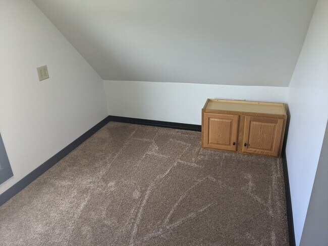 Additional loft space - 1258 Vestal Ave