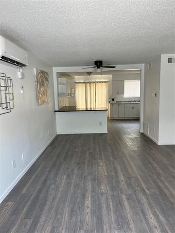 Building Photo - 3420 Hidalgo Dr