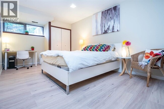 Photo du bâtiment - Basement-4290 SALISH DRIVE