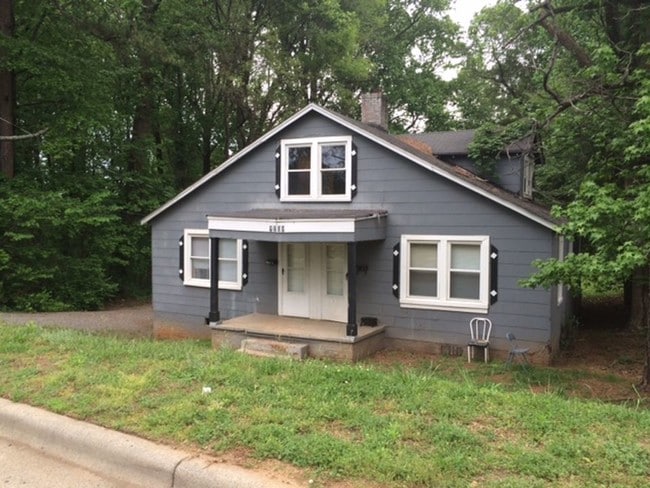 Building Photo - 4104 Glenwood Dr