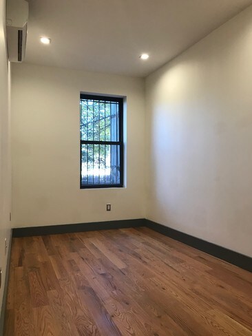 Foto del edificio - 335-318 18th St