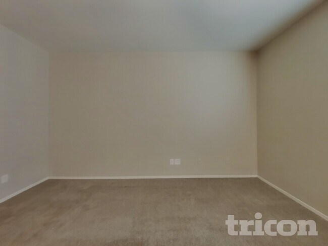 Foto del edificio - 42237 W Lunar St