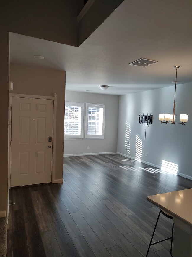 Foto del edificio - 16420 Hay Barn Heights