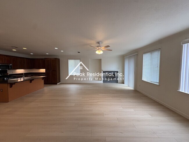 Foto del edificio - Very Nice Elk Grove 3bd/2ba Home!