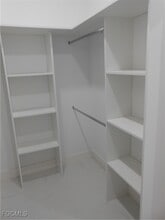 Building Photo - 6033 Kumquat Cir