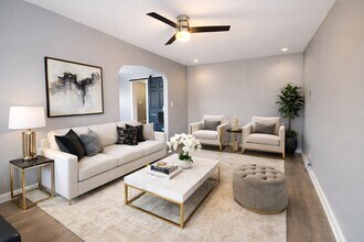 Building Photo - 15 Charlotte St