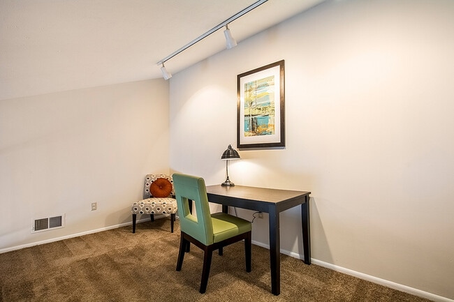 Birchway Loft - Living Room - Boulder Creek Apartments