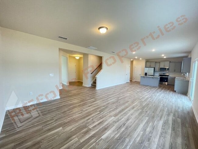 Building Photo - Brand New 4 Bedroom House in 540 West Subd...