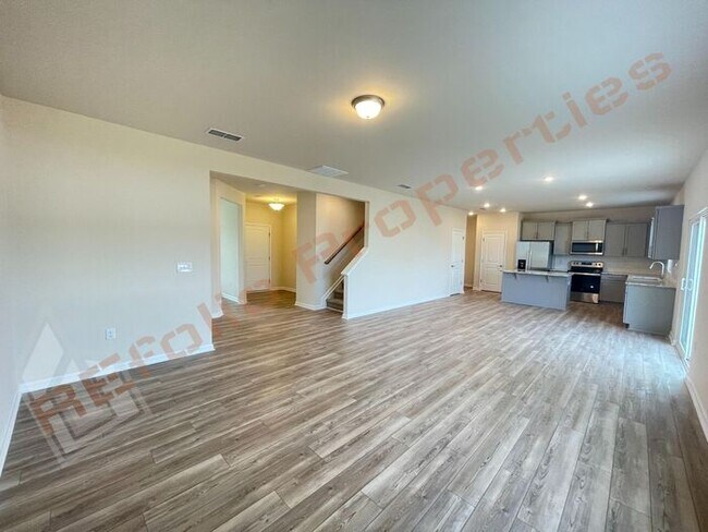 Foto del edificio - Brand New 4 Bedroom House in 540 West Subd...