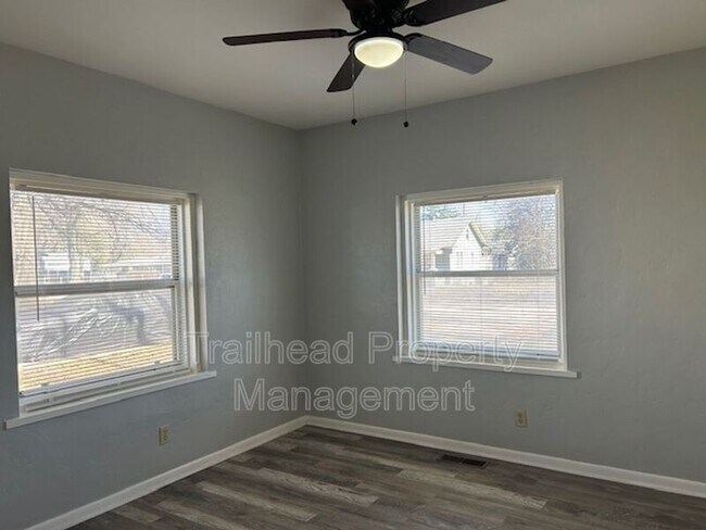 Building Photo - 2104 S Norwood Ave