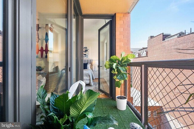 Foto del edificio - 631 D St NW