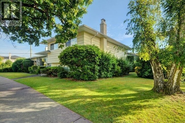 Building Photo - 4382 Brakenridge St