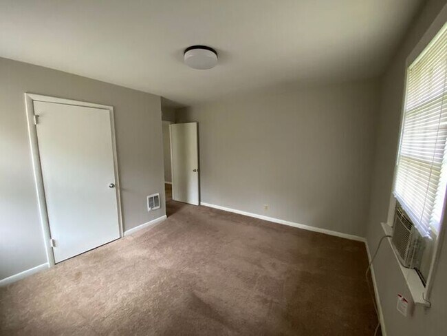 Foto del edificio - Cute 1 Bedroom in East Nashville - 6 Month...
