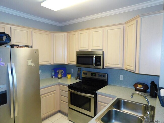 Building Photo - 12386 River Highlands Dr