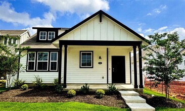Building Photo - 708 Running Creek Dr