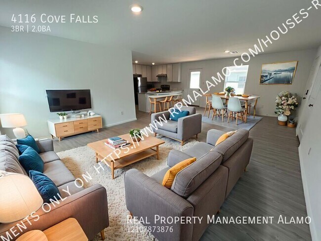 Foto del edificio - 4116 Cove Fls