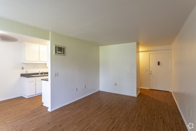 1 HAB, 1 BA - 620 ft² - Canyon Park