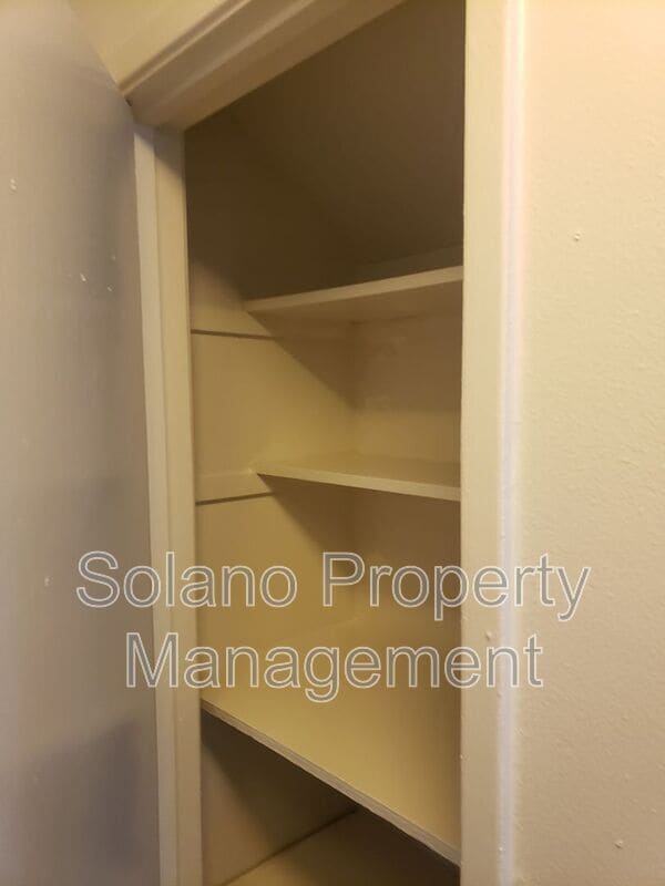 Building Photo - 1930 Peabody Rd