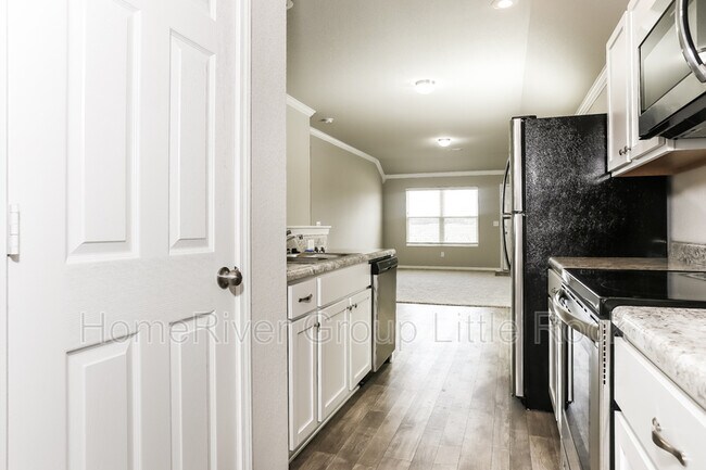 Building Photo - 8408 Eastwood Creek Dr