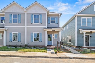 Building Photo - 4084 Ivy Green Trl