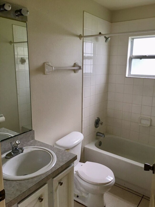 Foto del edificio - Let Me Make You Happy