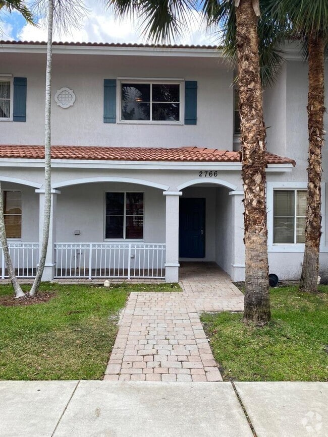 Building Photo - 2766 SW 82nd Ave
