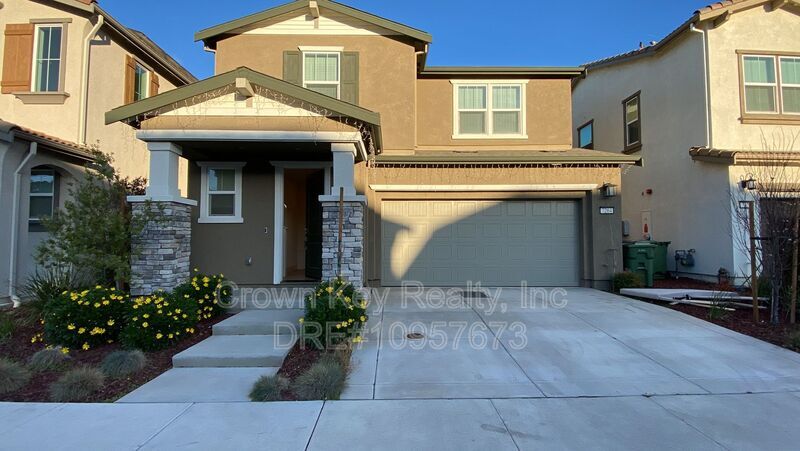 Foto principal - 7264 Diamond Ave