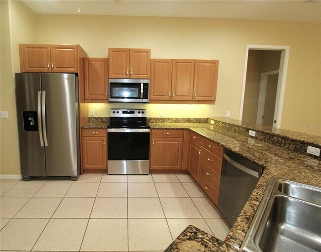 Building Photo - 5615 Eastwind Dr