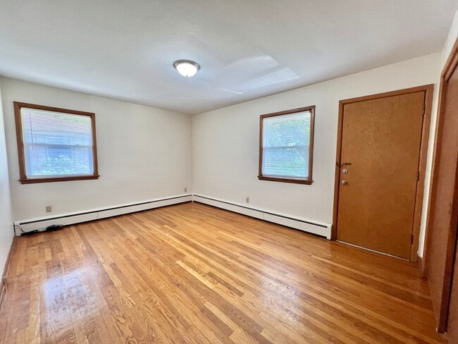 Building Photo - 4353 Britta Dr