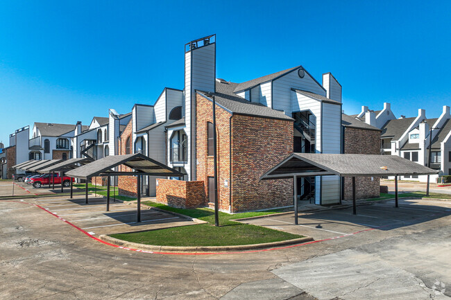 Building Photo - Vista Isle Apartments