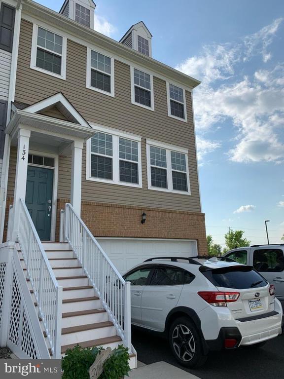 Building Photo - 134 Admiral Ln
