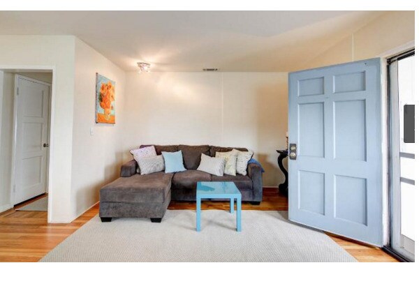 Building Photo - 6911 W 85th St