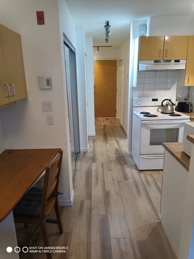 Photo du bâtiment - 2680 4th Av W