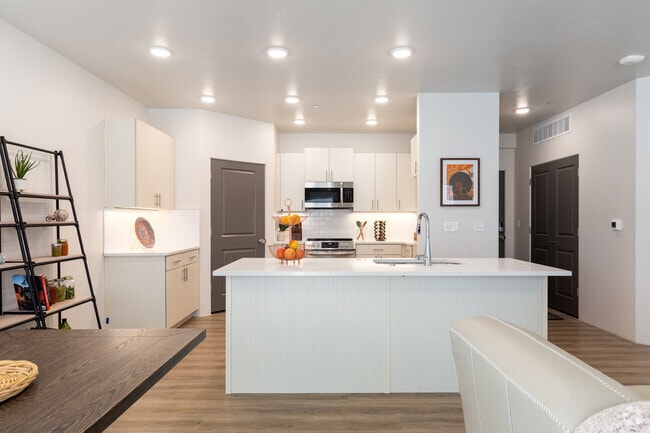 Interior Photo - Nordic Pointe Development