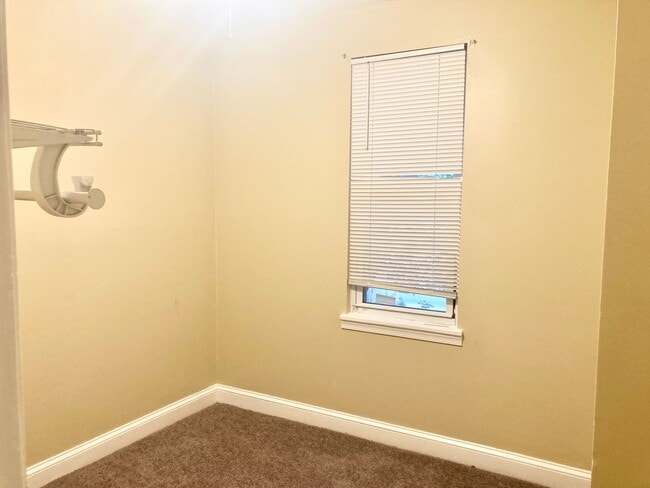 Foto del edificio - Updated 3-Bedroom in Grays Ferry