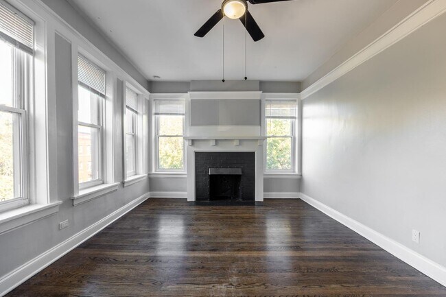 Photo - 6259 N Lakewood Ave (Chicago, IL) Apartment