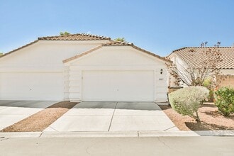 Building Photo - 10017 Oak Creek Canyon Ave