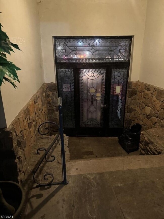 Building Photo - 348 Central Ave