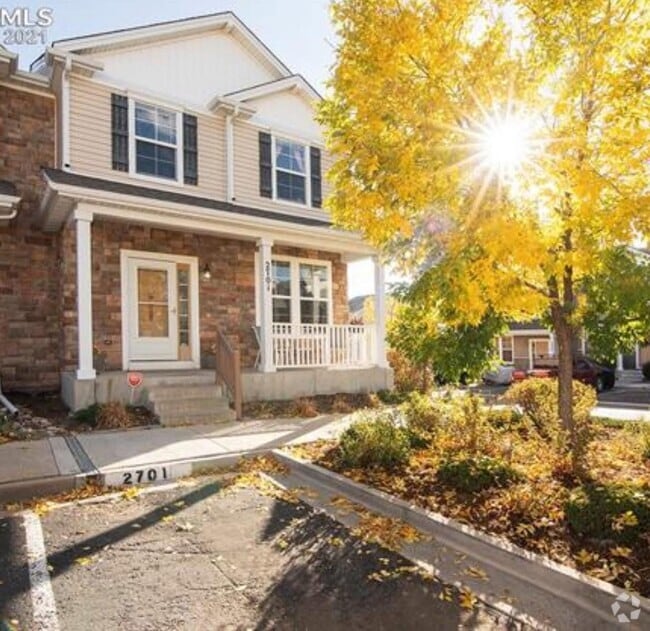 Building Photo - 2701 Tumblewood Grv