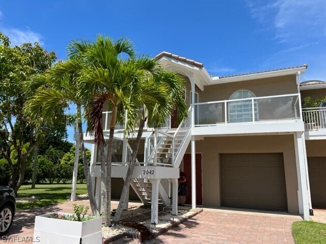 Building Photo - 2042 Matecumbe Key Rd