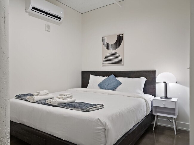 Foto del edificio - 608 N 3rd St
