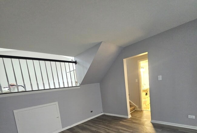 Building Photo - 1149 N Cardinal Dr