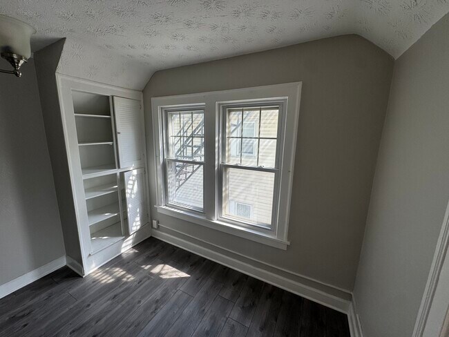 Foto del edificio - 1335 West Blvd