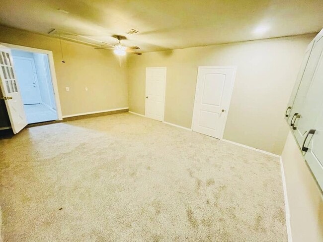 Building Photo - 4320 Suntane Cir