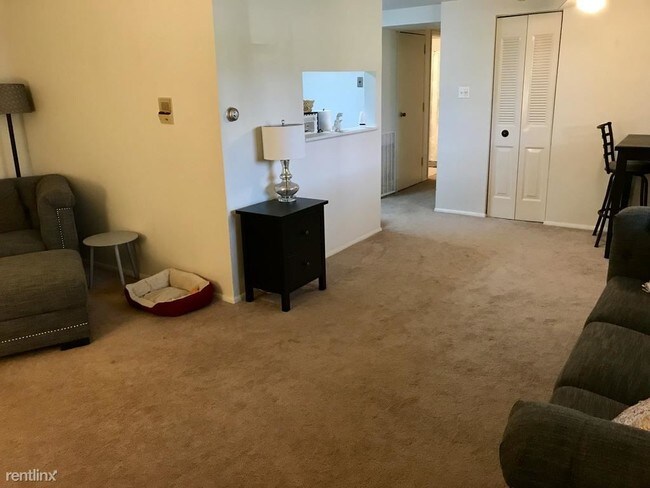 Building Photo - 3005 Garden Apartment Dr